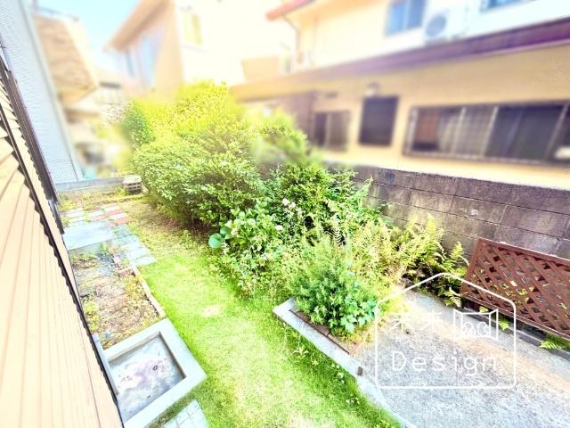 宇治市伊勢田町砂田　中古戸建住宅 バルコニー