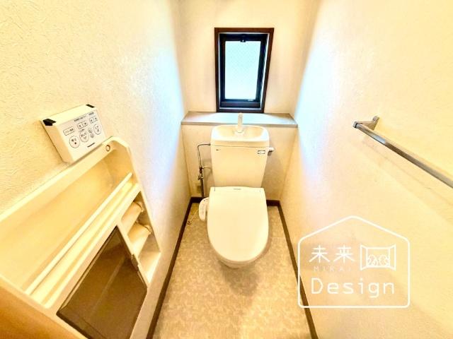 宇治市伊勢田町砂田　中古戸建住宅 トイレ