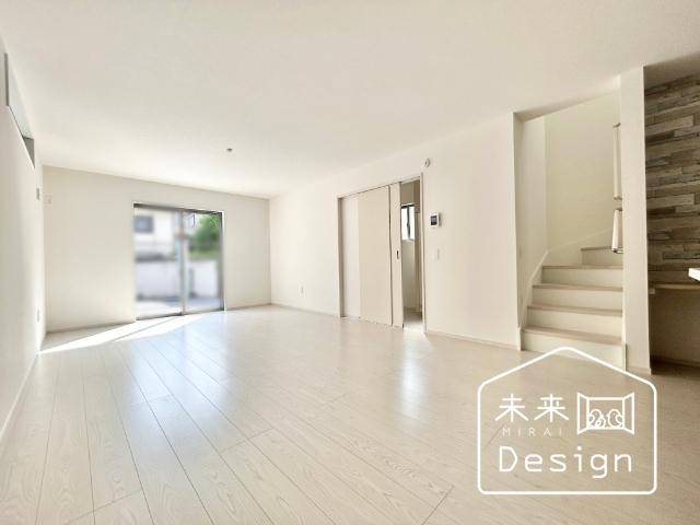 宇治市宇治大谷　2号棟　新築戸建住宅 リビング