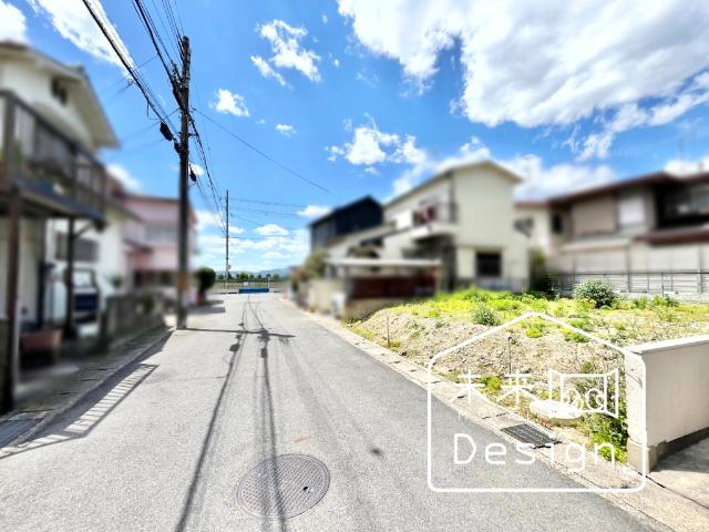 宇治市伊勢田町浮面　新築戸建住宅 前面道路含む現地写真