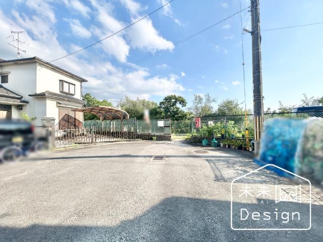 宇治市木幡平尾　中古戸建住宅 前面道路含む現地写真