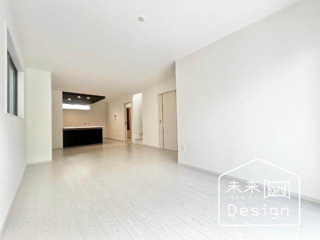 宇治市小倉町蓮池　新築戸建住宅 リビング