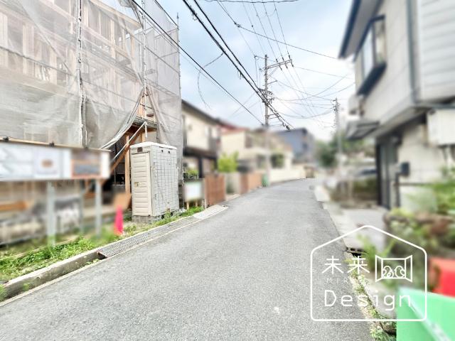 宇治市木幡北山畑　新築戸建住宅 前面道路含む現地写真