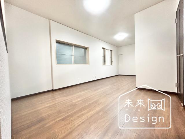 宇治市小倉町春日森　中古戸建住宅 リビング