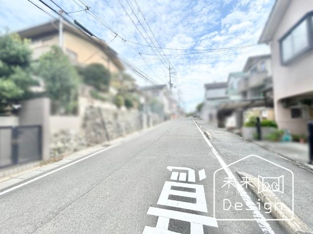 宇治市広野町寺山　2号地　新築戸建住宅 前面道路含む現地写真
