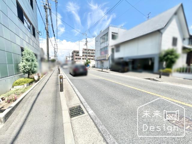 宇治市開町　住居兼店舗・事務所 前面道路含む現地写真