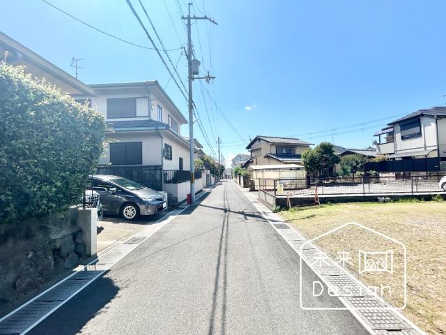 宇治市広野町寺山　2号地　新築戸建住宅 前面道路含む現地写真