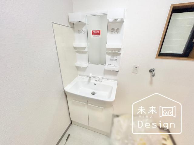 宇治市伊勢田町中ノ田　中古戸建住宅 洗面