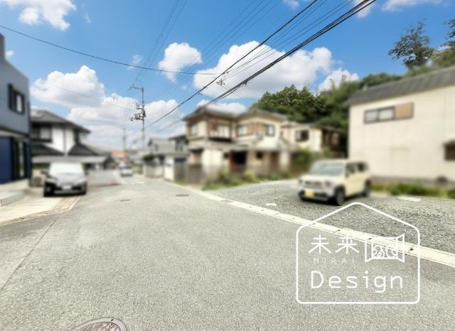 宇治市木幡北山畑　中古戸建住宅 前面道路含む現地写真