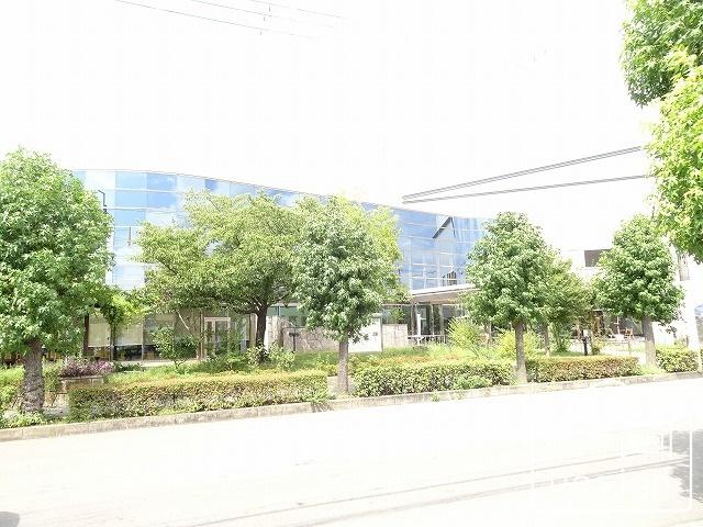 久御山町立図書館