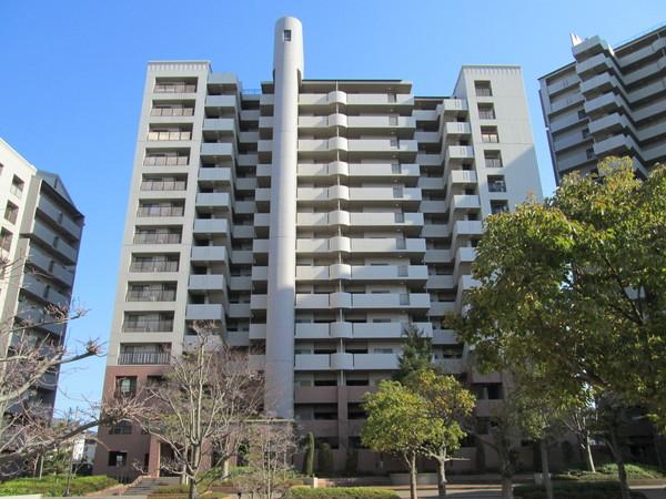 京阪東ローズタウンファインガーデンC棟 外観