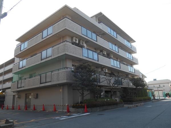 ユニライフ新田辺 外観