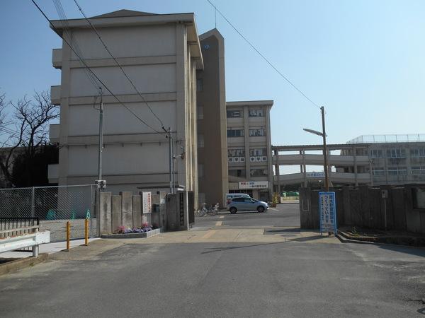 中学校
