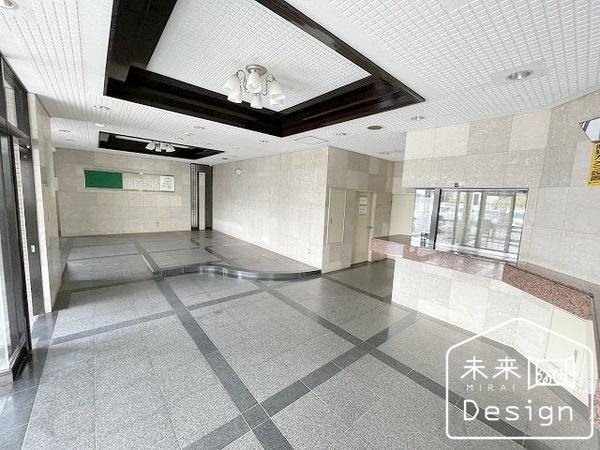 朝日プラザ石清水 エントランス