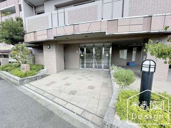 ファミール楠葉男山 エントランス