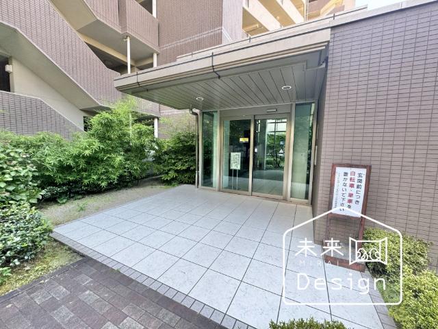 京阪東ローズタウン・ファインガーデンあゆみケ丘A棟 エントランス