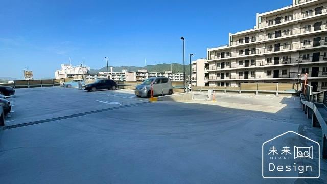 クラッシィハウス京都六地蔵ゲートテラス棟 駐車場