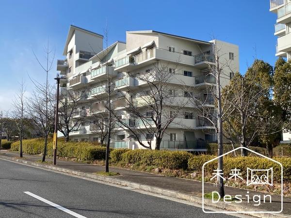7階建て4階部分！南・東・西3面バルコニー