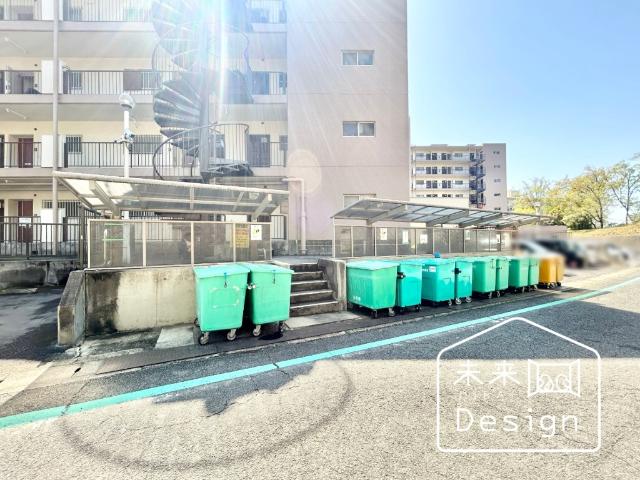 枚方ハイツ8号棟 外観