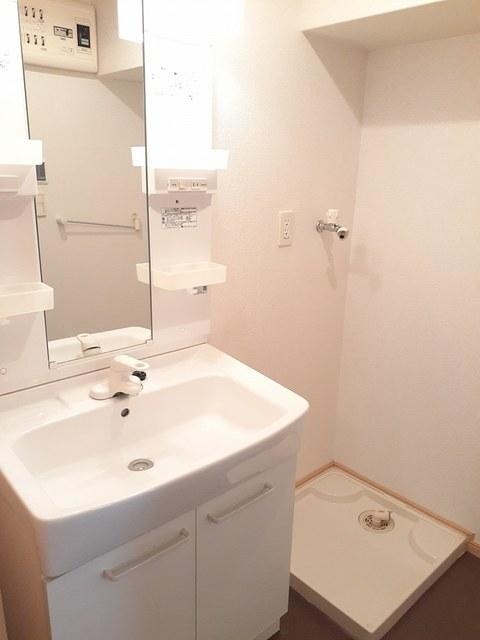 クレメントハウス（202） 洗面
