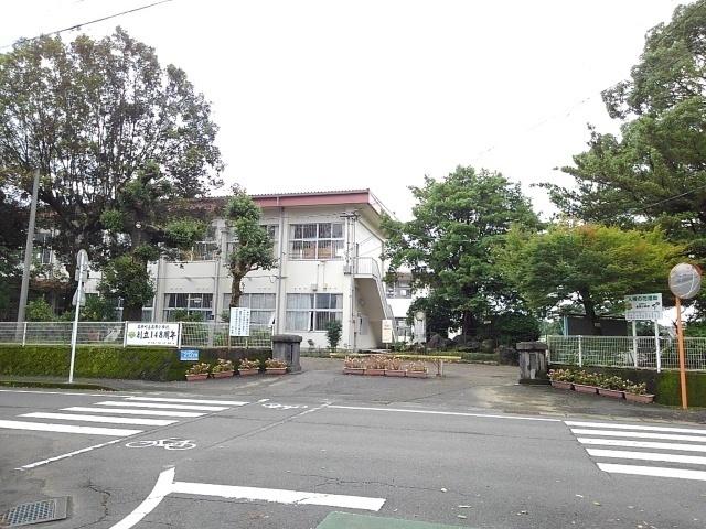 高原小学校：1100m