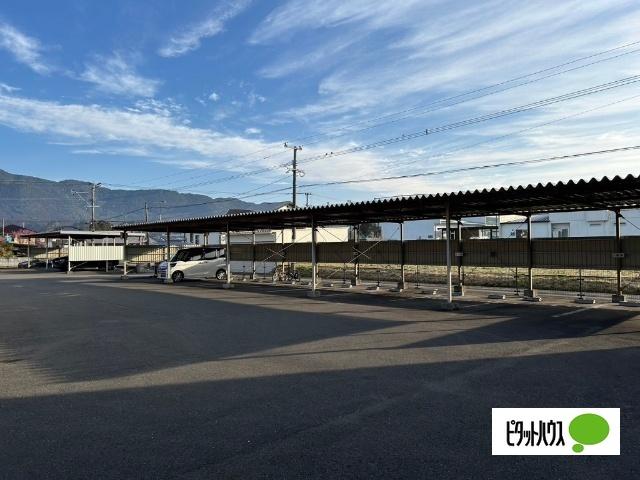 コーポファミリー（5） 駐車場