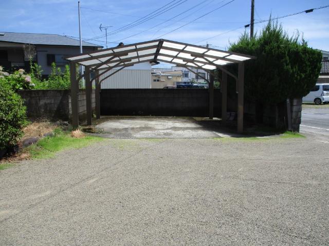 11486 駐車場