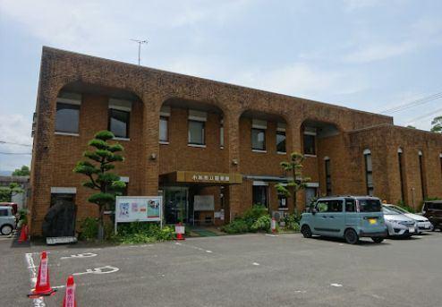 小林市立図書館