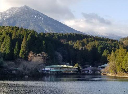 出の山いこいの家