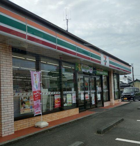 セブンイレブン高原仲町店