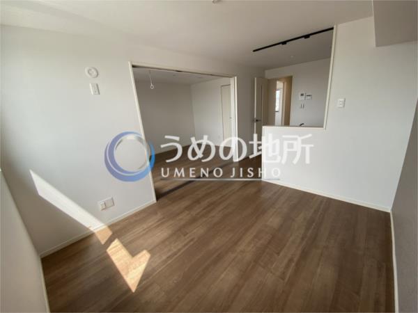 Leaf津福駅南（302） リビング