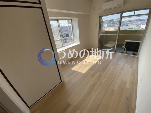 ﾍﾞｽﾄ久留米工大ﾋﾞﾙ（301） リビング