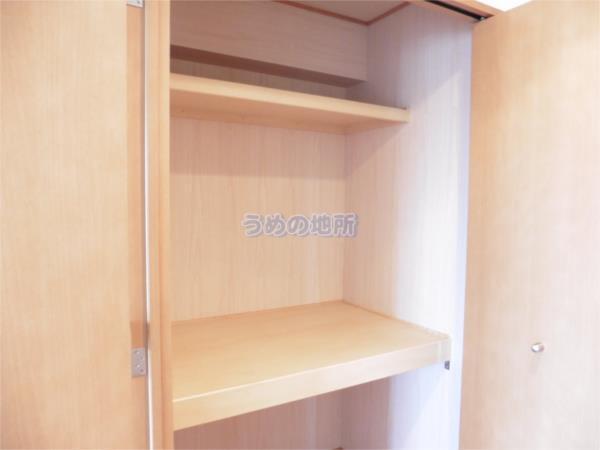 ｴｸｾﾚﾝﾄ東町（705） 収納