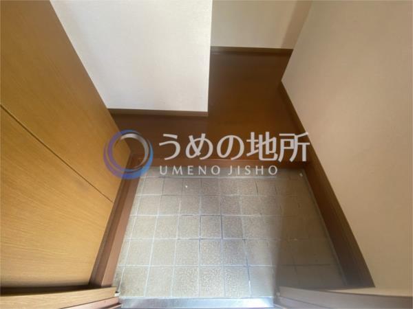 ﾘﾋﾞﾝｸﾞﾀｳﾝ小森野参番館A棟（101） 玄関