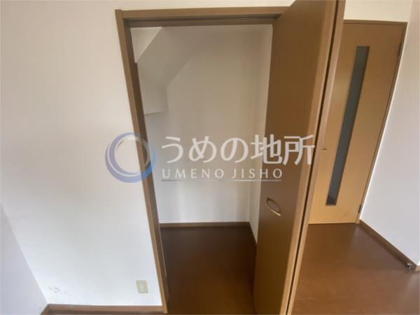 ﾘﾋﾞﾝｸﾞﾀｳﾝ小森野参番館A棟（101） 収納