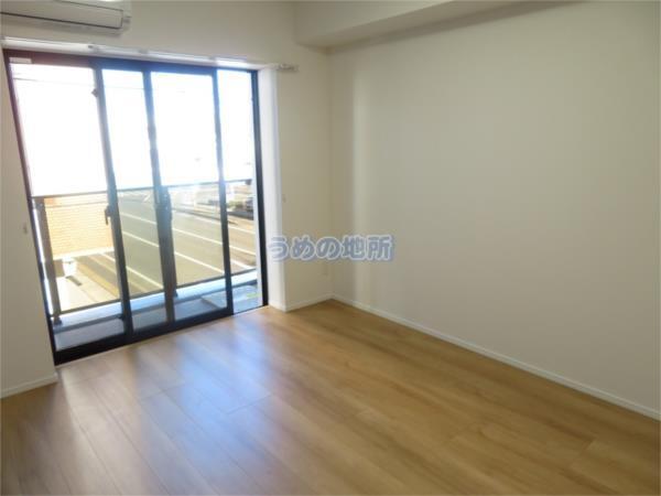 ｸﾞﾗﾝｼﾞｭｰﾙ大手町（703） リビング