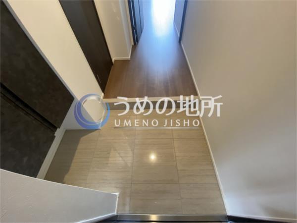 S-RESIDENCE六ツ門abreastI（201） 玄関