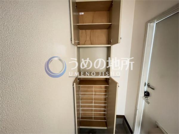 上津ｺｰﾎﾟC棟（101） 収納