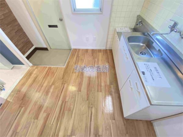 ｺｰﾎﾟﾚｰﾃｨｯﾄﾞﾅｶｼﾏ（102） キッチン