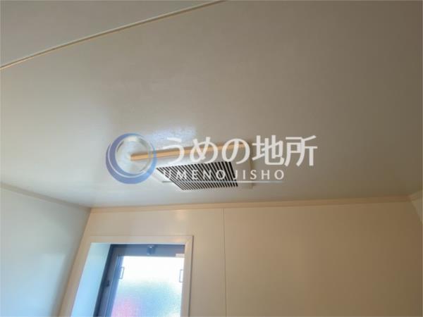 ﾘﾋﾞﾝｸﾞﾀｳﾝ江戸屋敷E棟（113） バス／シャワー
