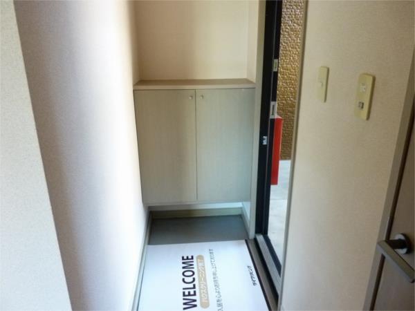 ｱｸｰﾙB棟（105） 玄関