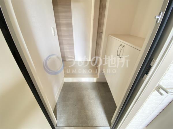 D-roomｸﾚｽﾄ国分（102） 玄関