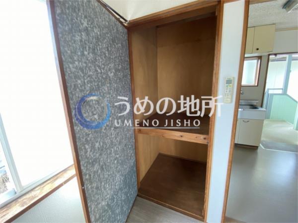 ｾﾝﾁｭﾘｰ山川（202） 収納