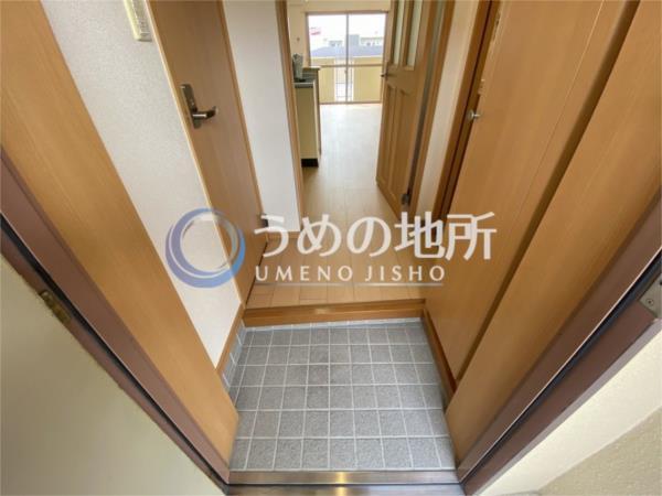 ﾗ ﾌﾛｰﾗ（302） 玄関