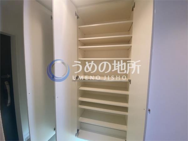 ｱｰｻｰ久留米六ﾂ門ｳｲﾝｸﾞ（ｲｰｽﾄ）（207） 収納