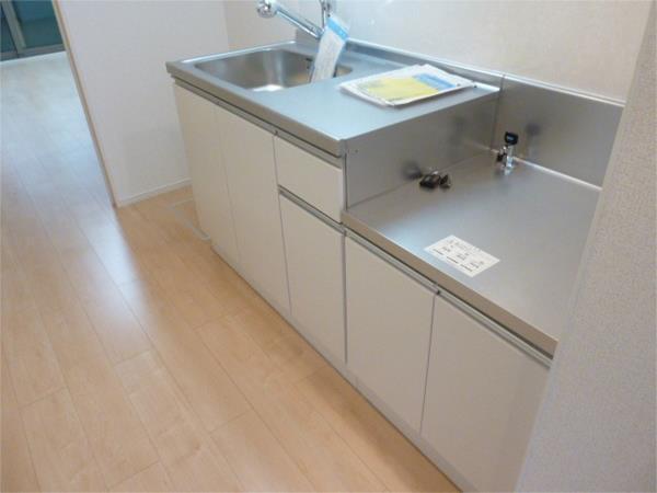 ﾍﾞﾙ ﾘｱﾝ ｾｶﾝﾄﾞB（104） キッチン