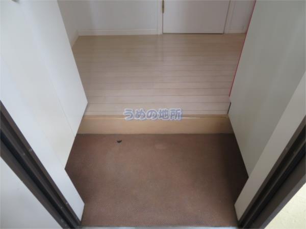 ﾘﾌﾞﾚｱ津福本町A棟（103） 玄関