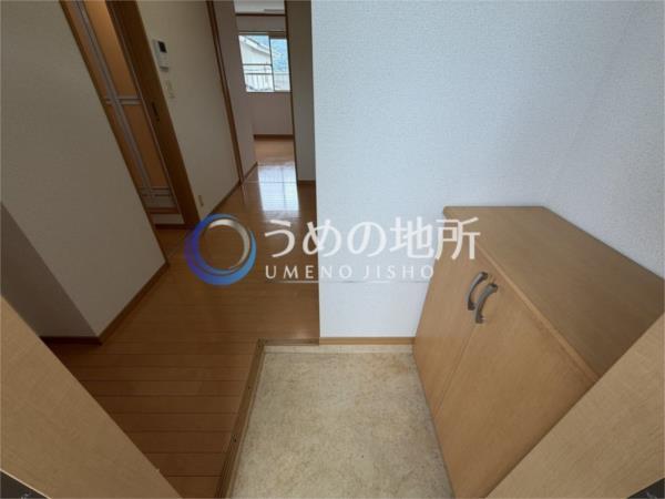 ﾛﾜｰﾙﾊｲﾂ（202） 玄関