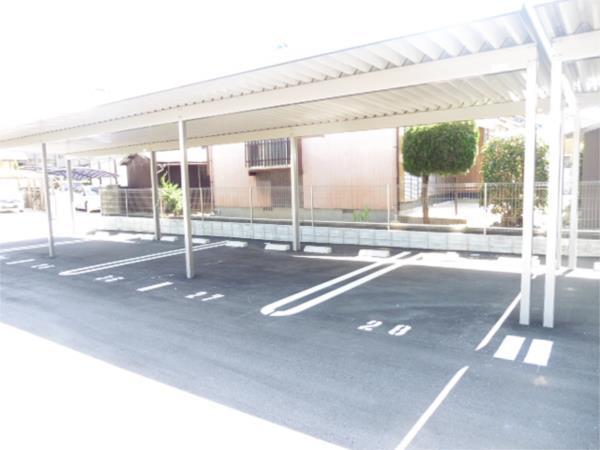 ﾍﾞﾚｵ合川（201） 駐車場