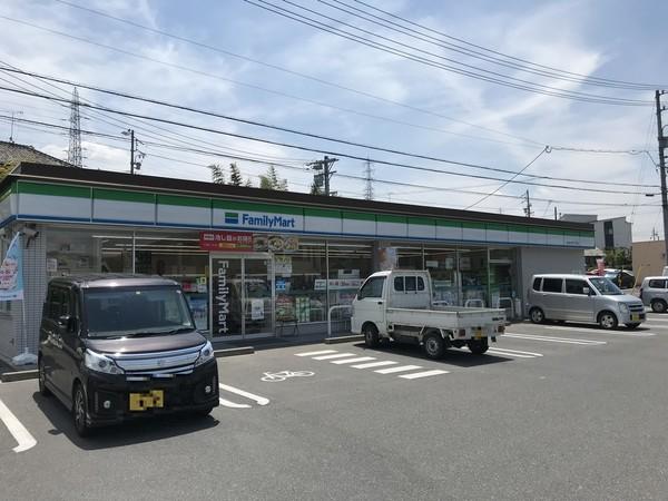 ファミリーマート多治見小泉八丁目店：718m